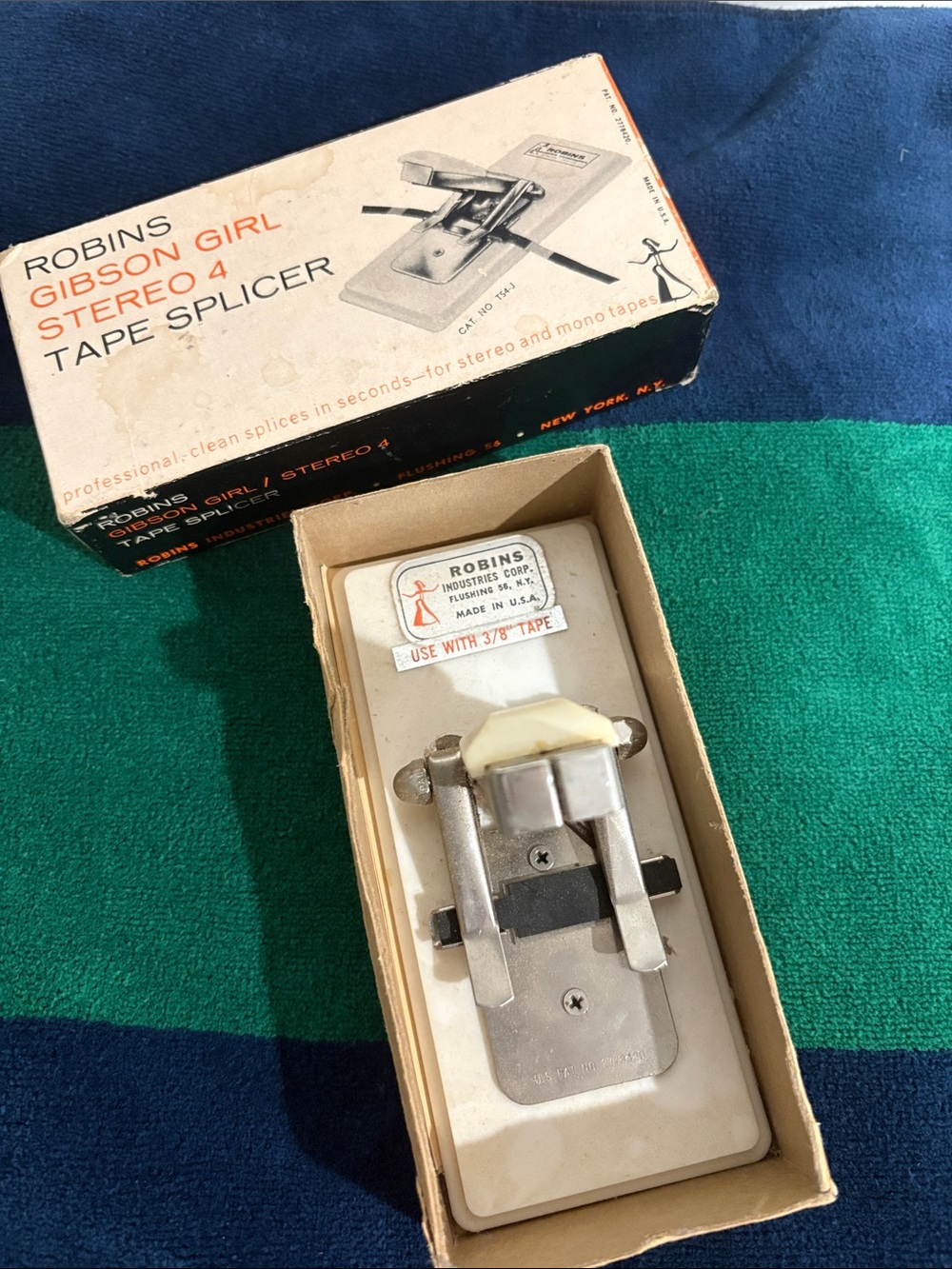 Gibson Girl Stereo A Tape Splicer in White